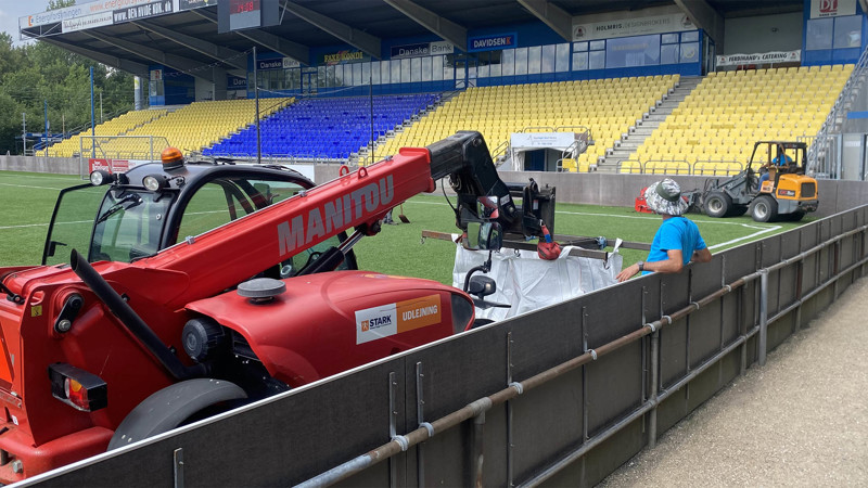 Etablering af nyt stadionlys på Herfølge Stadion